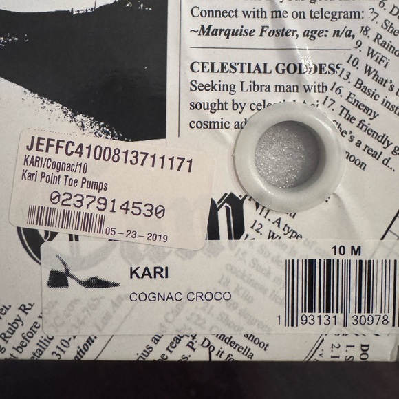 Jeffrey Campbell Kari point toe pumps Size 10
New without tags. - Picture 5 of 6